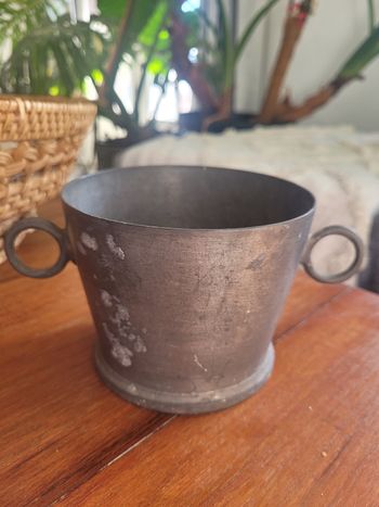 Coupe / petit vase en étain massif – Manufacture française