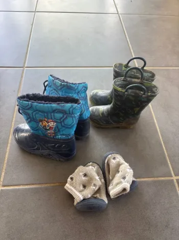Lots bottes 24-26