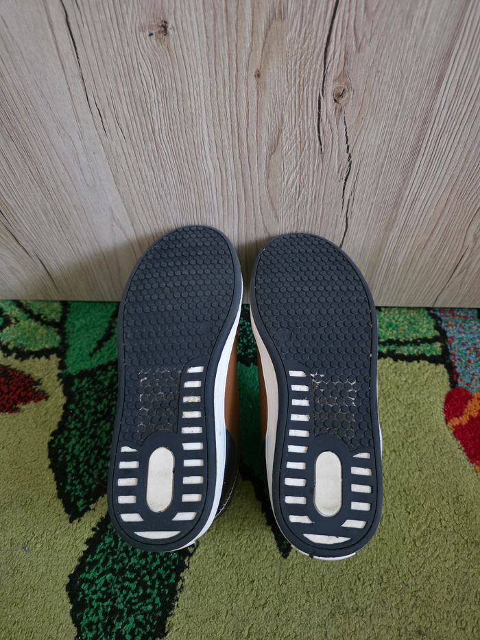 CHAUSSURES MONTANTES GARÇON CREEKS TAILLE 33 PORTER 1 FOIS - photo numéro 8