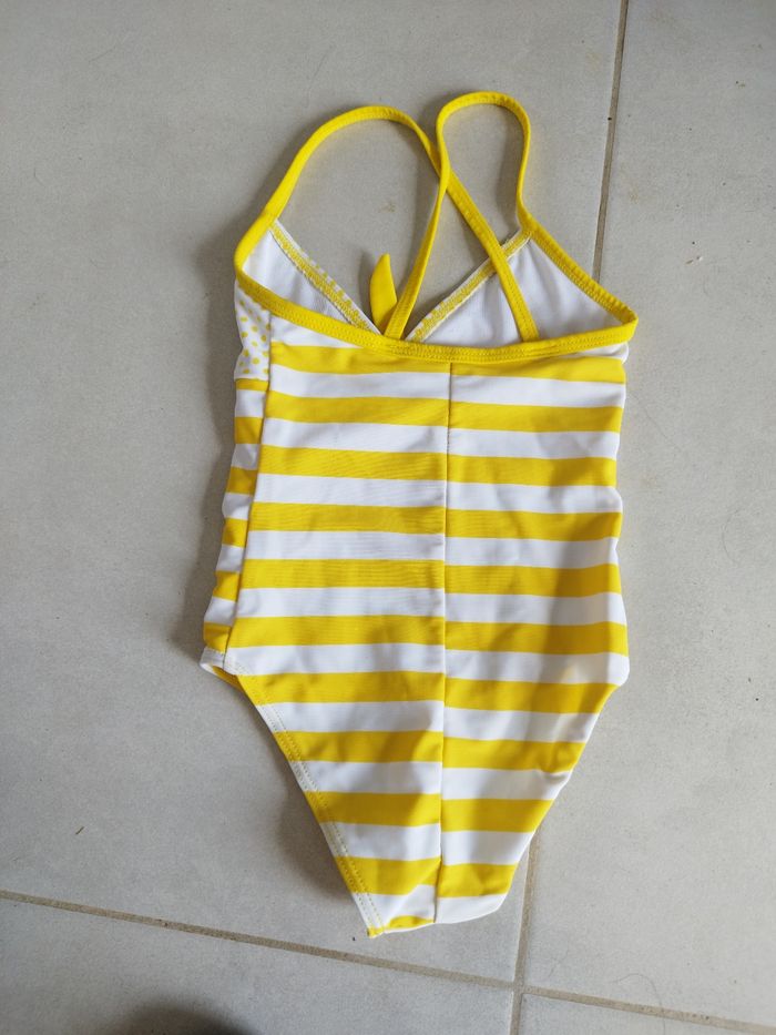 Maillot de bain 6 ans - photo numéro 2