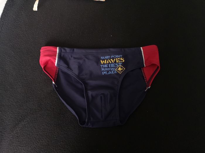 Maillot de bain taille 10_12 ans bleu marine, marque gémo prix 1 € - photo numéro 3