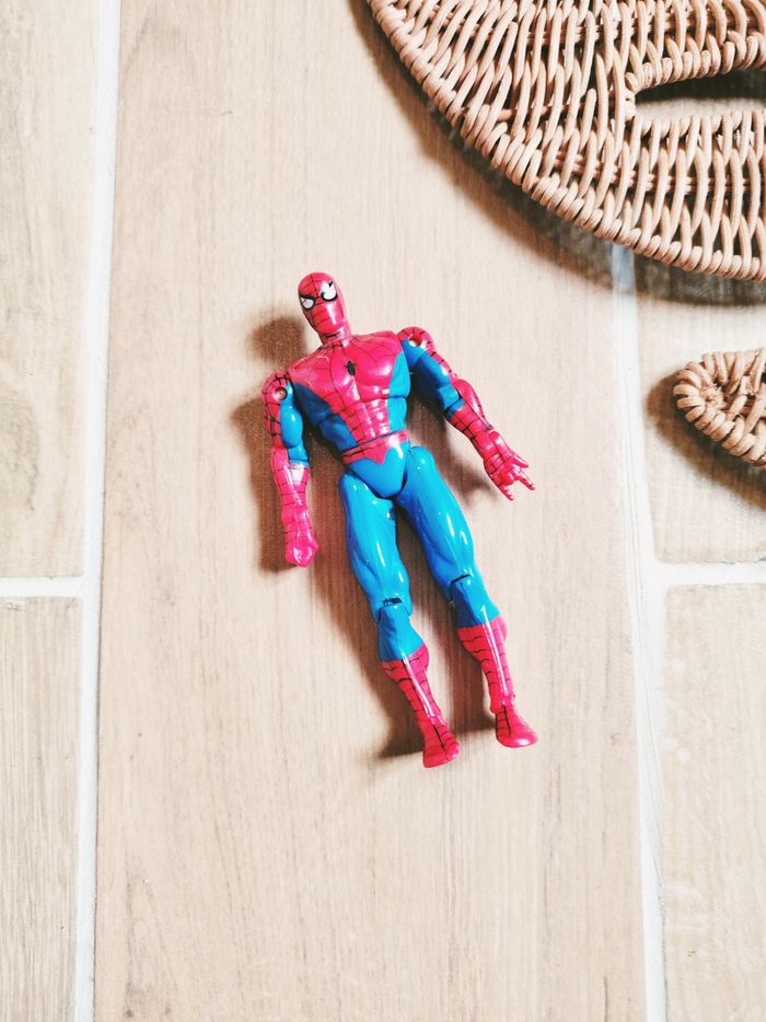 🦟 Spider-man figurine Avengers marvel Animated Series Super Poseable année 1994 Toy biz