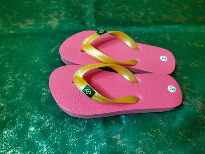 Tongs neuves - photo numéro 2