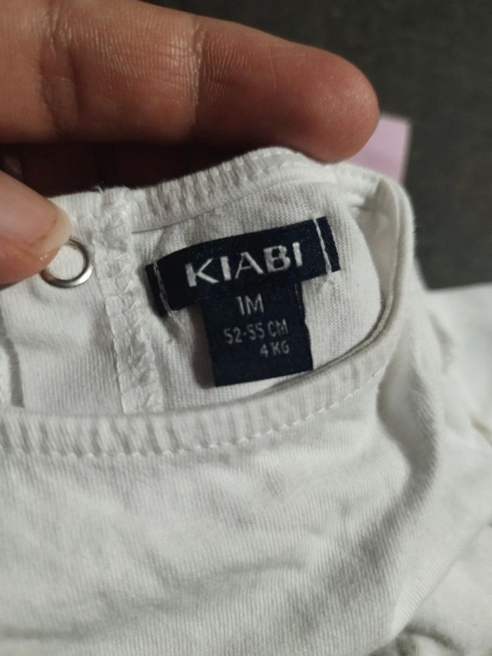 T-shirt liseré doré 1 mois - photo numéro 3