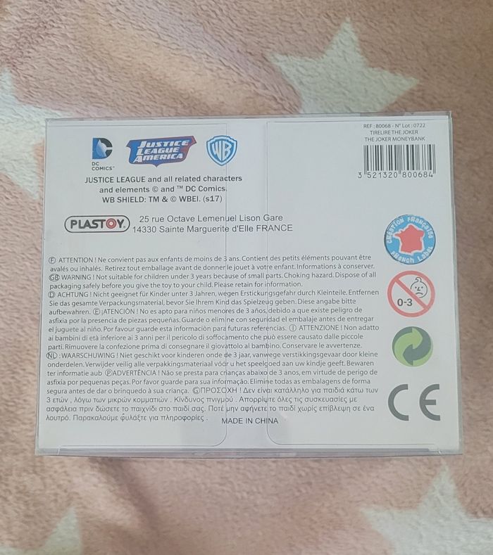 Grande tirelire Le Joker,  neuve. - photo numéro 5