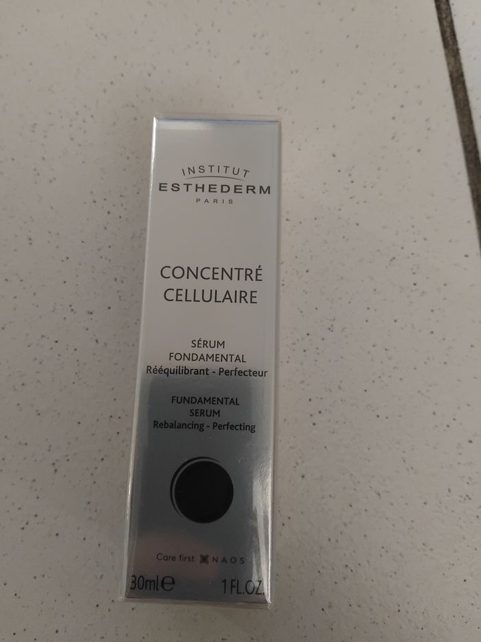Esthederm serum concentré cellulaire fondamentale reequilibrant perfecteur 30 ml