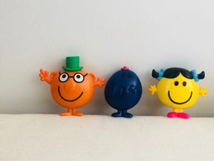 Lot de trois figurines personnages monsieur et madame - photo numéro 5