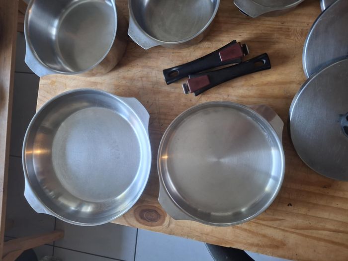 Batterie letang et remy triplinox en inox 18/10 triple fond cuivre/inox 5 casseroles + 2 poêles - photo numéro 3