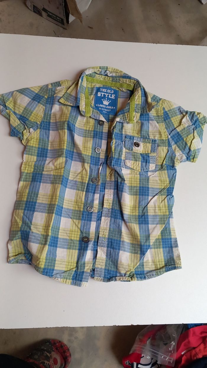 Chemise à carreaux 3ans.