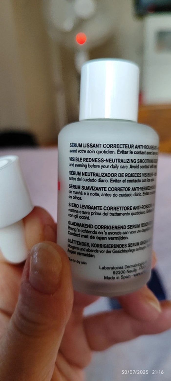 Uriage Roseliane Sérum Lissant Correcteur Anti-Rougeurs Flacon Compte-Gouttes 30ml - photo numéro 4