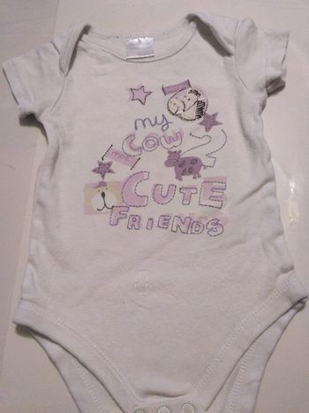 Body blanc avec motifs animaux