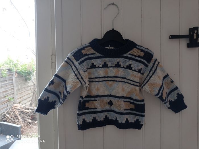 Pull taille 6 mois