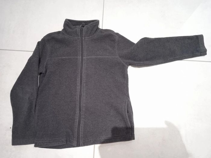 Veste polaire 7-8 ans