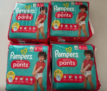 128 couches culottes Pampers pants taille 6