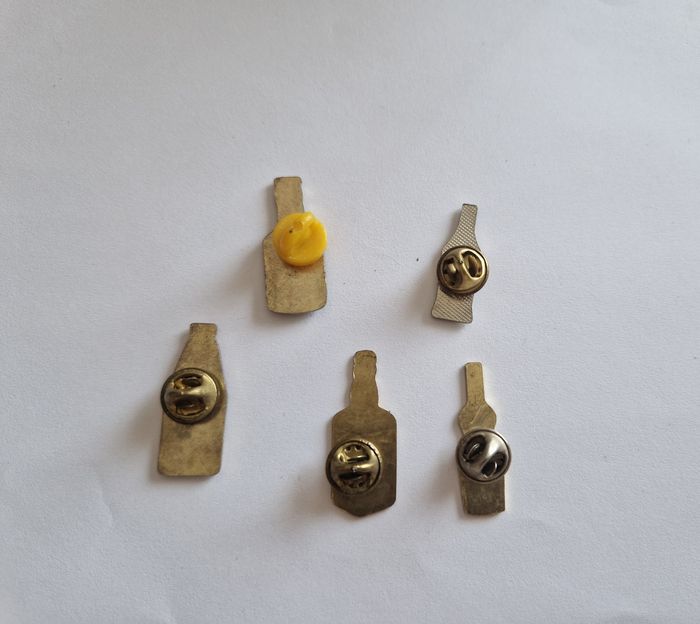 Lot 5 Pin's Vintage Bouteilles Alcool Jack Daniel's Budweiser Marie Brizard Get 27 - photo numéro 3