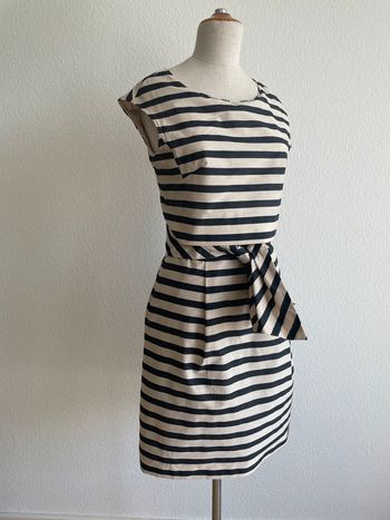 Robe rayée beige et noire Max Mara