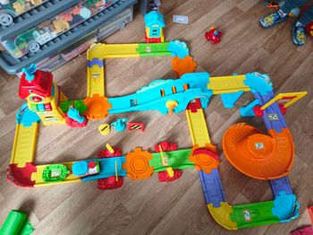 Tut tut bolide circuit train 