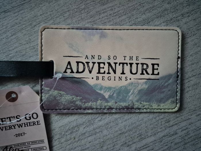 Etiquette à bagage Sass & Belle And so the adventure begins - photo numéro 2