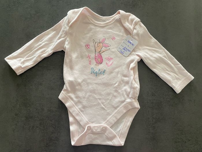 Ensemble Primark Porcinet bonnet, bavoir, bodie et pyjama fin 3-6 mois/68 cm [52B070] - photo numéro 4
