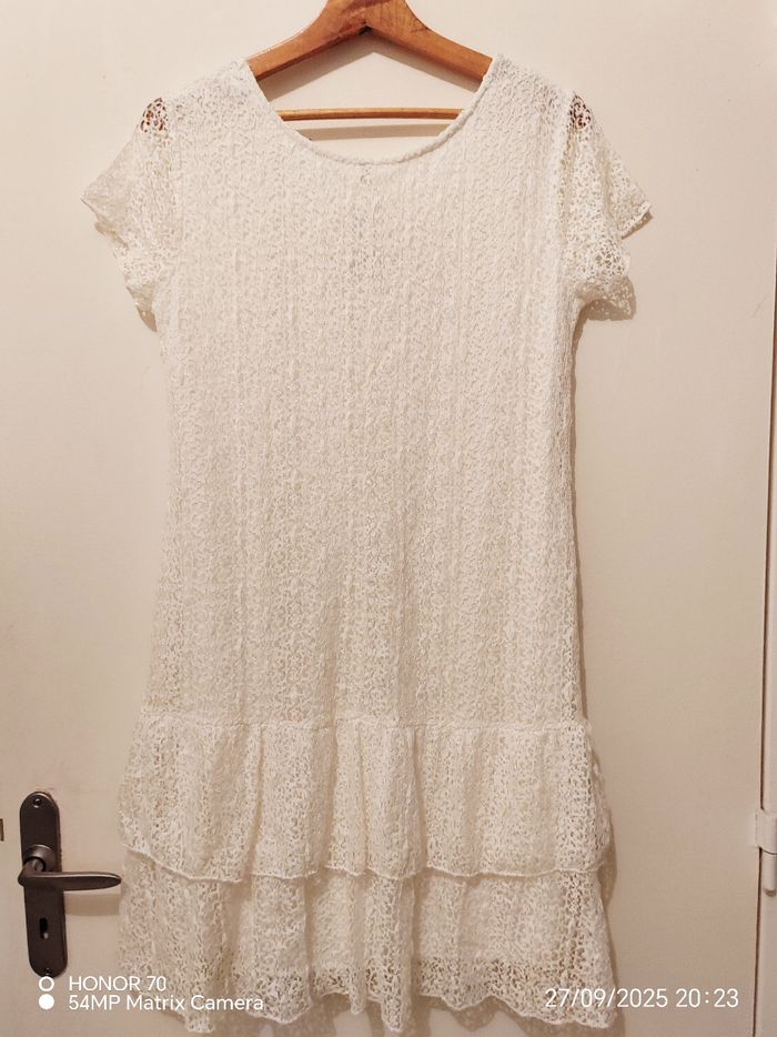 Robe en dentelle - photo numéro 5