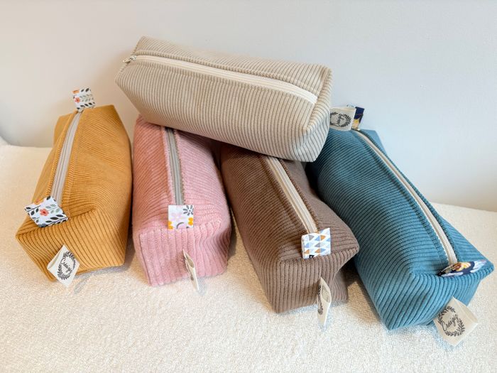 Trousse Beige Velours Côtelé Bureau ou école - photo numéro 6