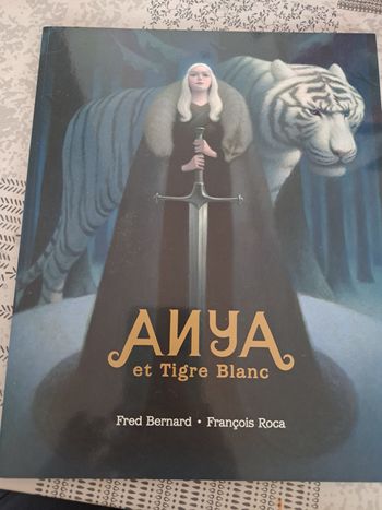 Livre "Anya et tigre blanc"