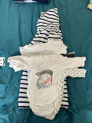 Lot bébé 1 mois