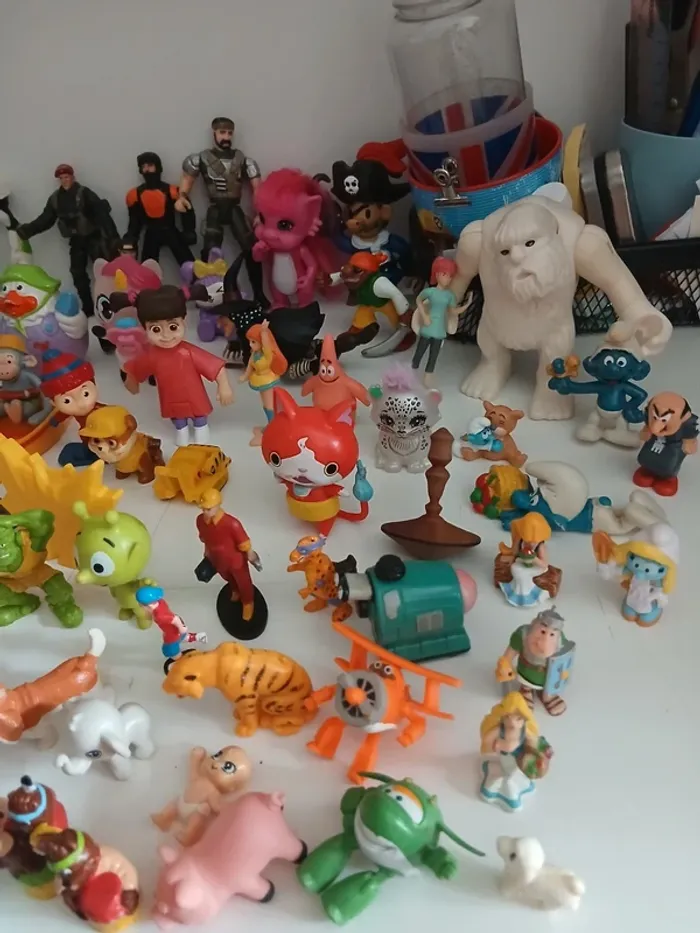 Divers figurines - photo numéro 2