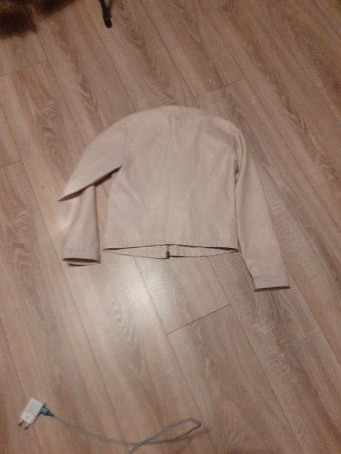 Veste simili comme neuve - photo numéro 3