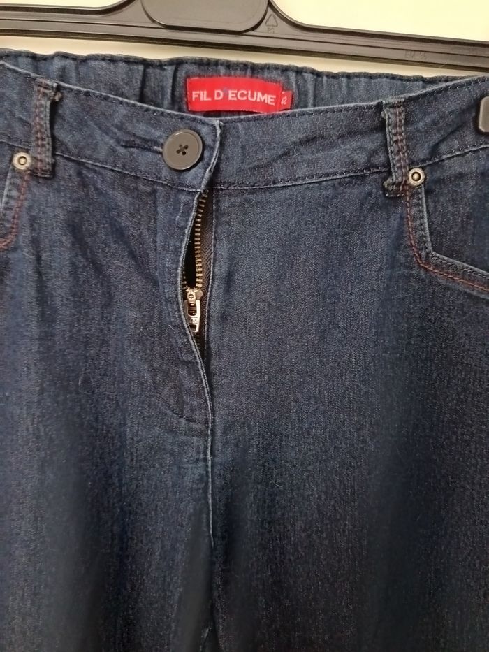 Jean femme bleu T 42 - photo numéro 2