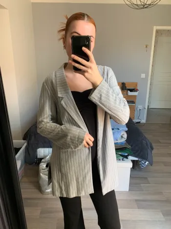 Veste blazer grise et blanche