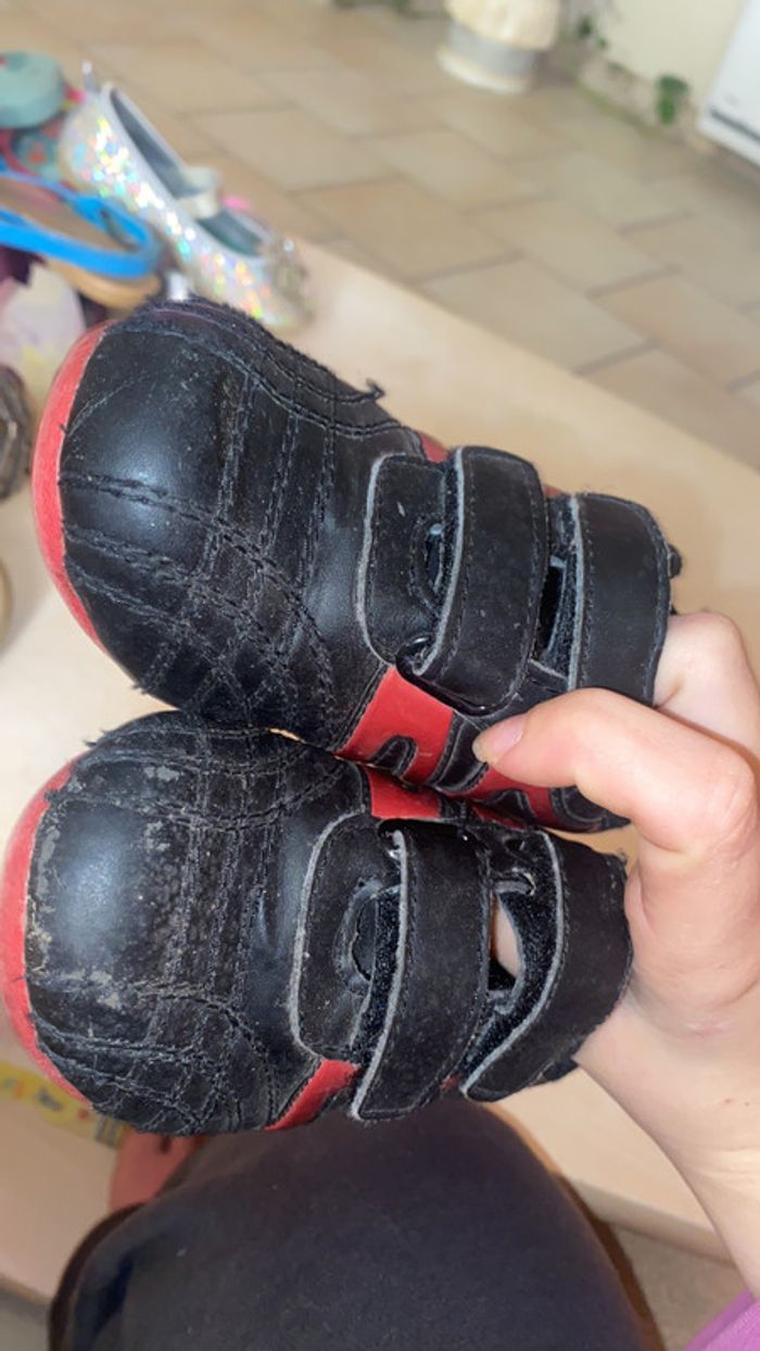 Basket Taille 24 - photo numéro 4