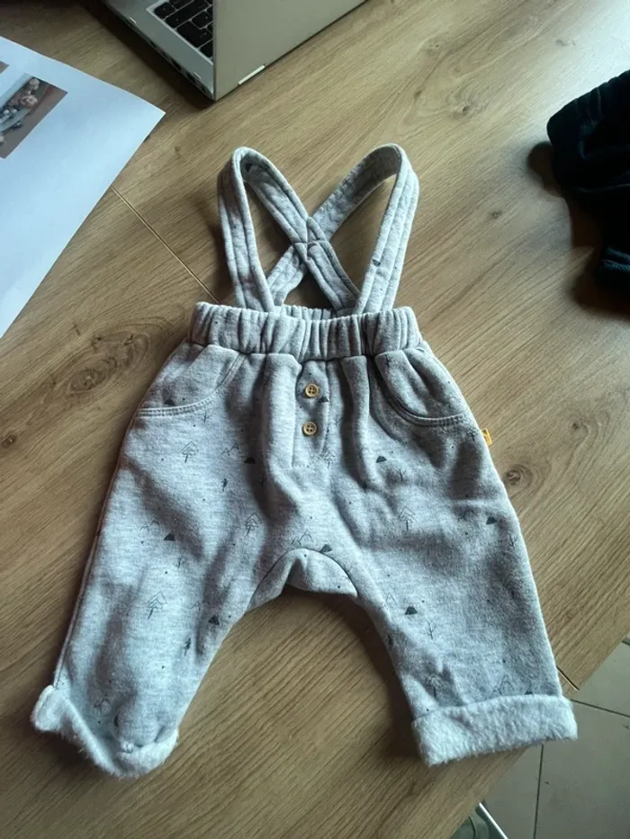 Salopette taille 1 mois 56 cm