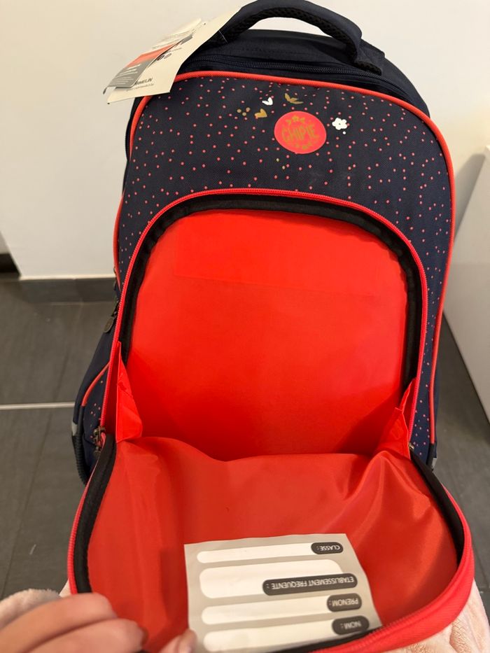 Cartable sac à dos roulette chipie  neuf - photo numéro 10