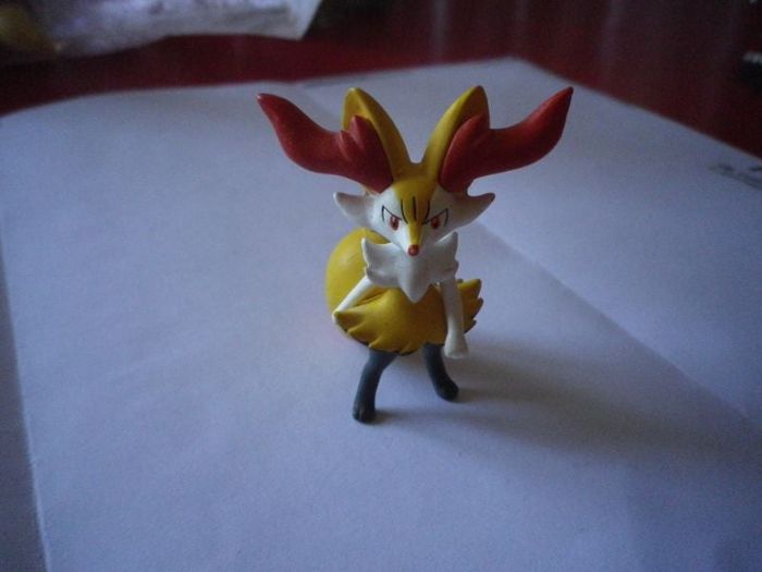 FIGURINE POKEMON