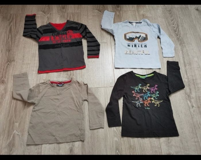 Lot de t shirts 4 ans - photo numéro 2