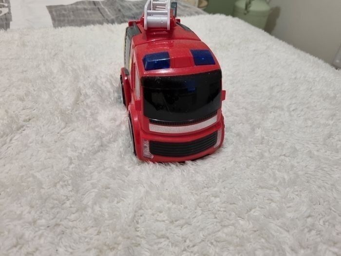 Lot de jouet wing+ pompier+ caisse à outils - photo numéro 3