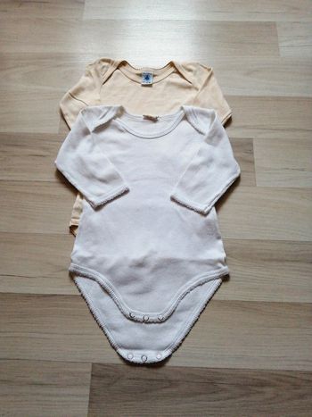 Lot 2 bodies manches longues