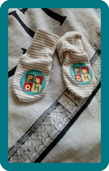 Moufles Winnie l'ourson 1 mois