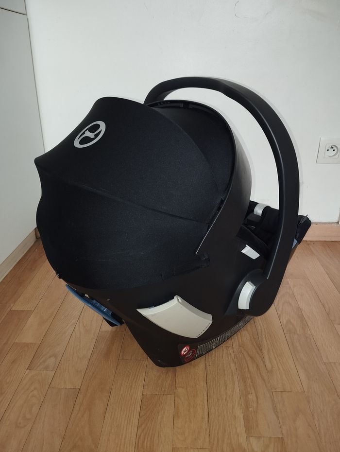 Ensemble poussette, coque Cybex aton5, base et adaptateurs - photo numéro 6