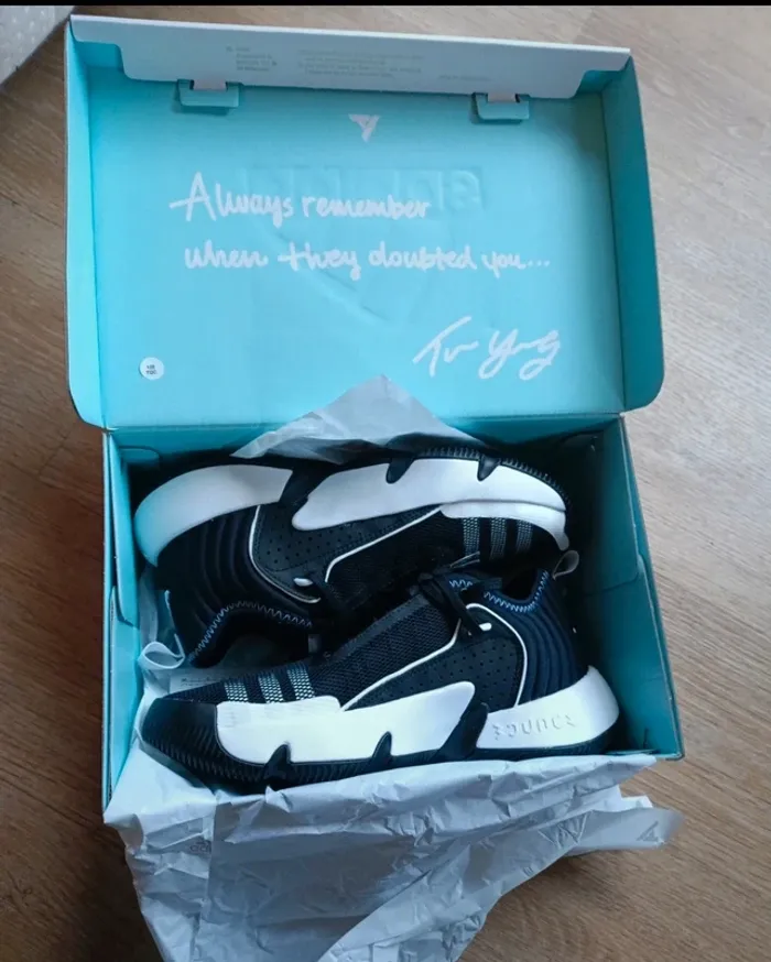 Baskets sneakers adidas trae basketball - photo numéro 9