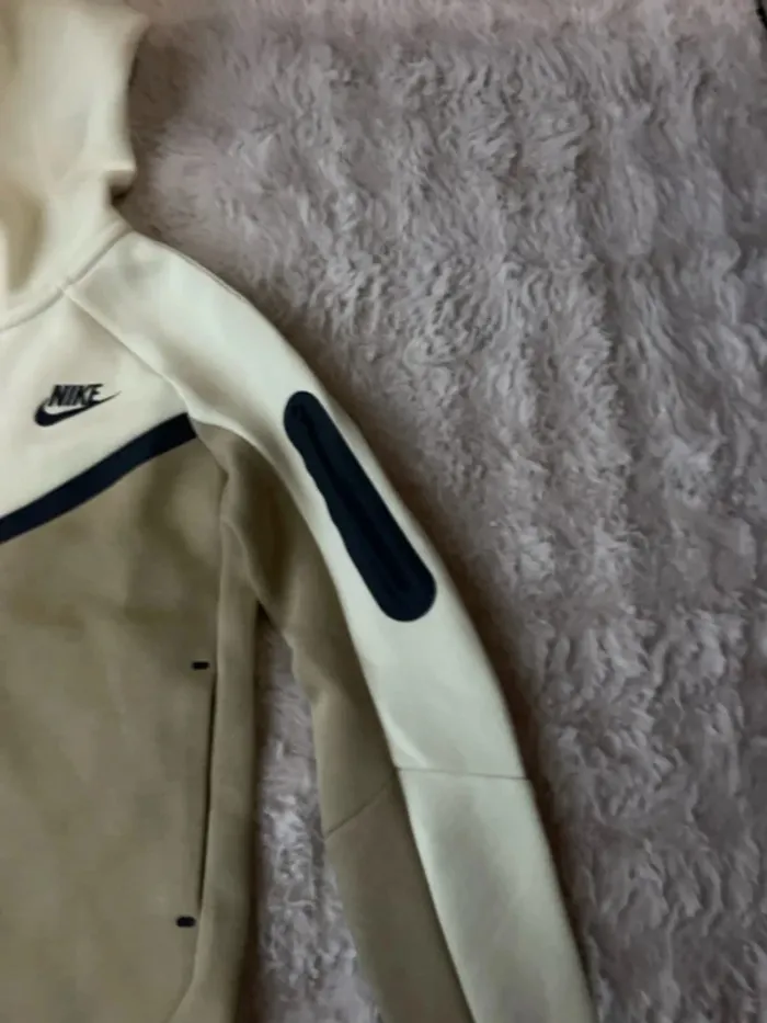 Veste Nike tech - photo numéro 2