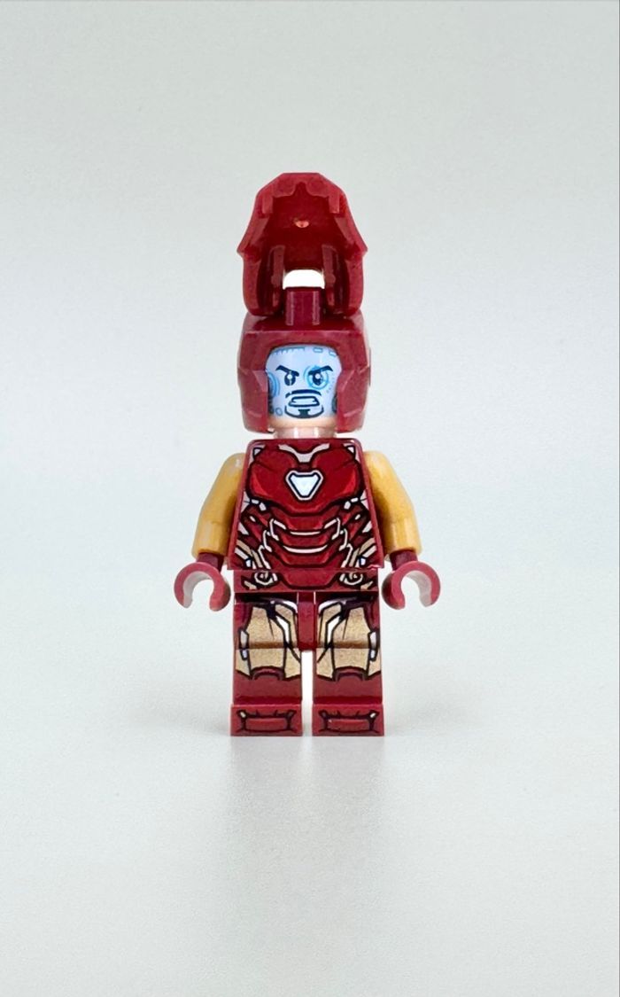 Lego Figurines Super Heroes : Iron Man , bras dorés (visage double expression) - NEUF - photo numéro 2