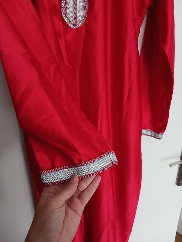 Robe rouge marocaine taille M - photo numéro 2
