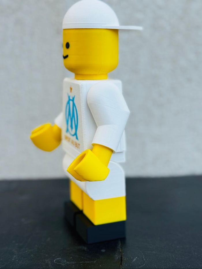 Figurine style lego OM - photo numéro 2