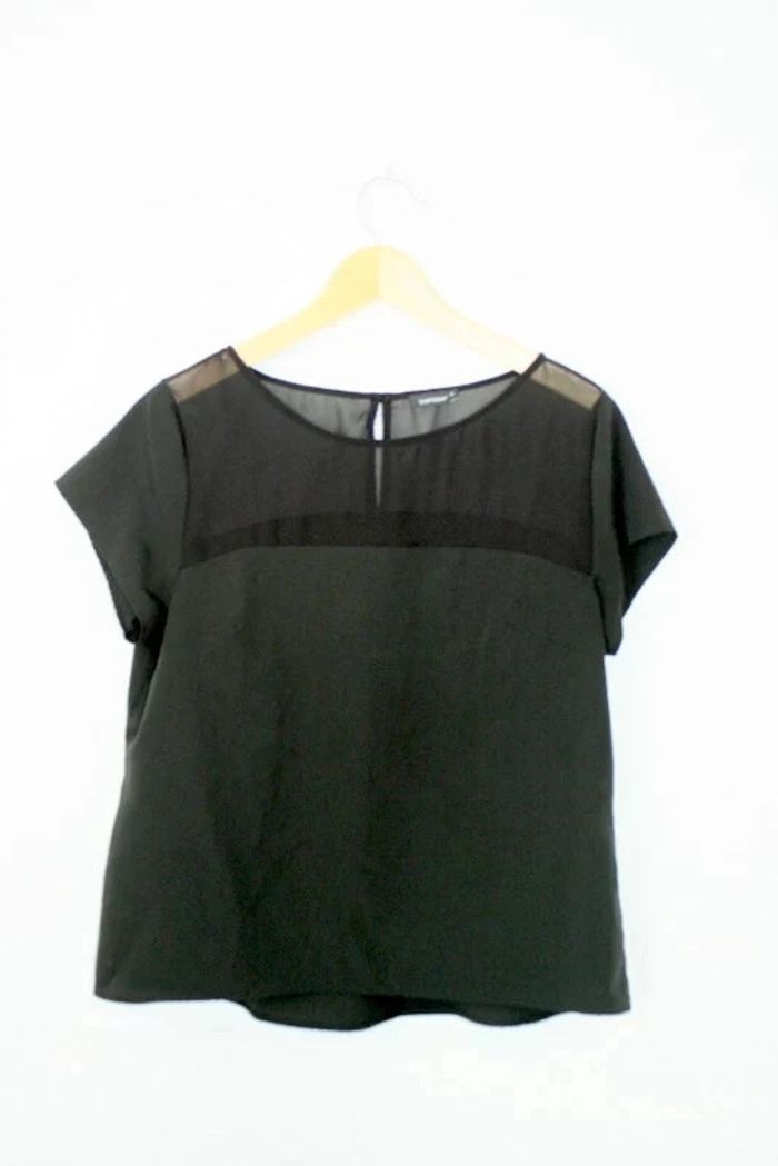 Haut noir léger voile sur le haut In Extenso taille 46