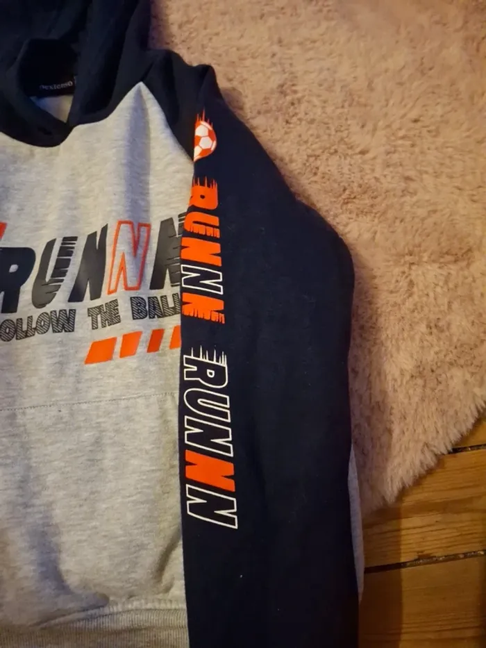 Pull taille 8 ans - photo numéro 3