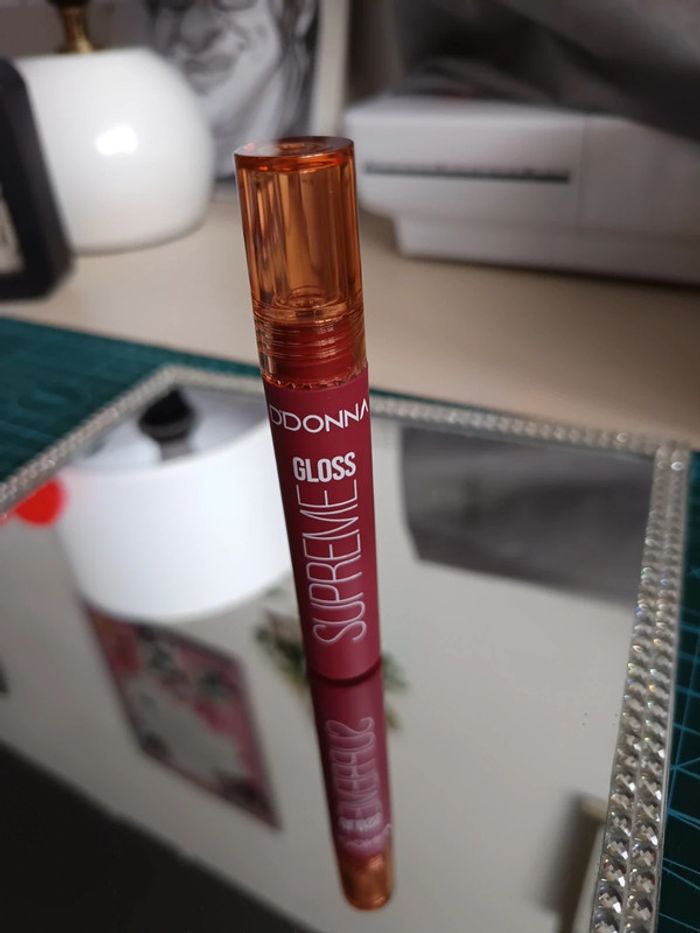 Rouge à lèvres rouge