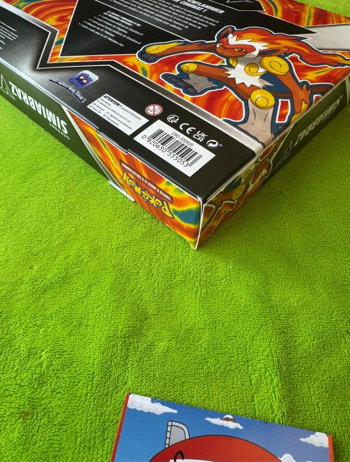 Coffret Pokémon Simiabraz V 4 boosters Neuf et scellé - photo numéro 4