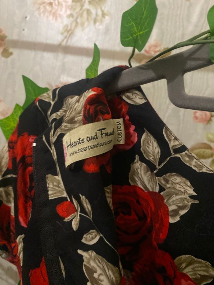 Robe roses rouge - photo numéro 4